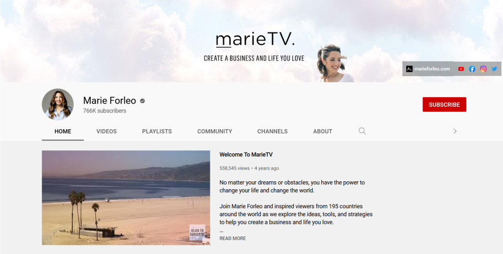 Marie Forleo มีช่อง YouTube ที่มีคนติดตามมากกว่า 700,000 คน